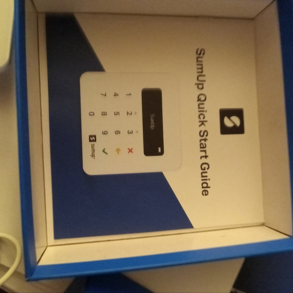 Sum up card reader portable Bluetooth USB cord lightweight take 5 payments - Picture 2 of 3